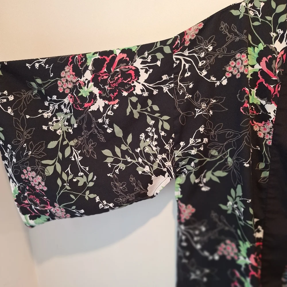 Steve Madden Floral Kimono OS - Picture 4 of 8